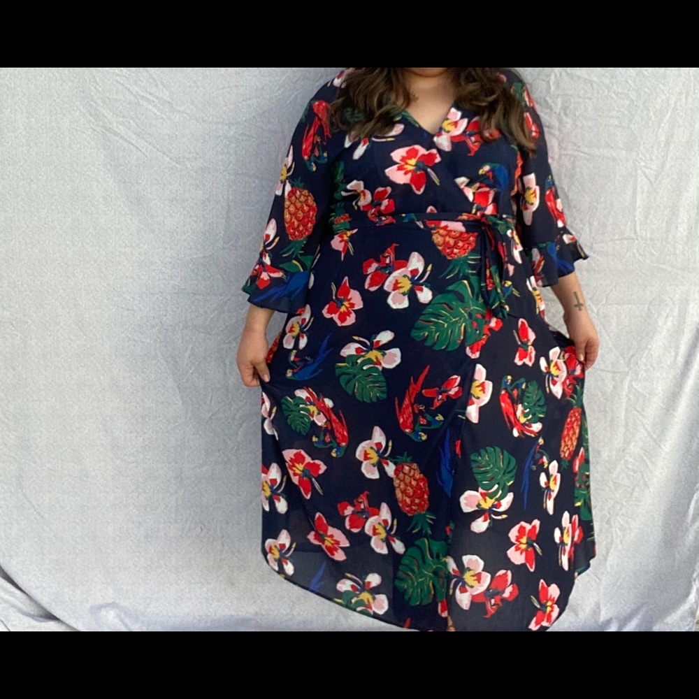 Warp on dress (tropical style -Boutique)